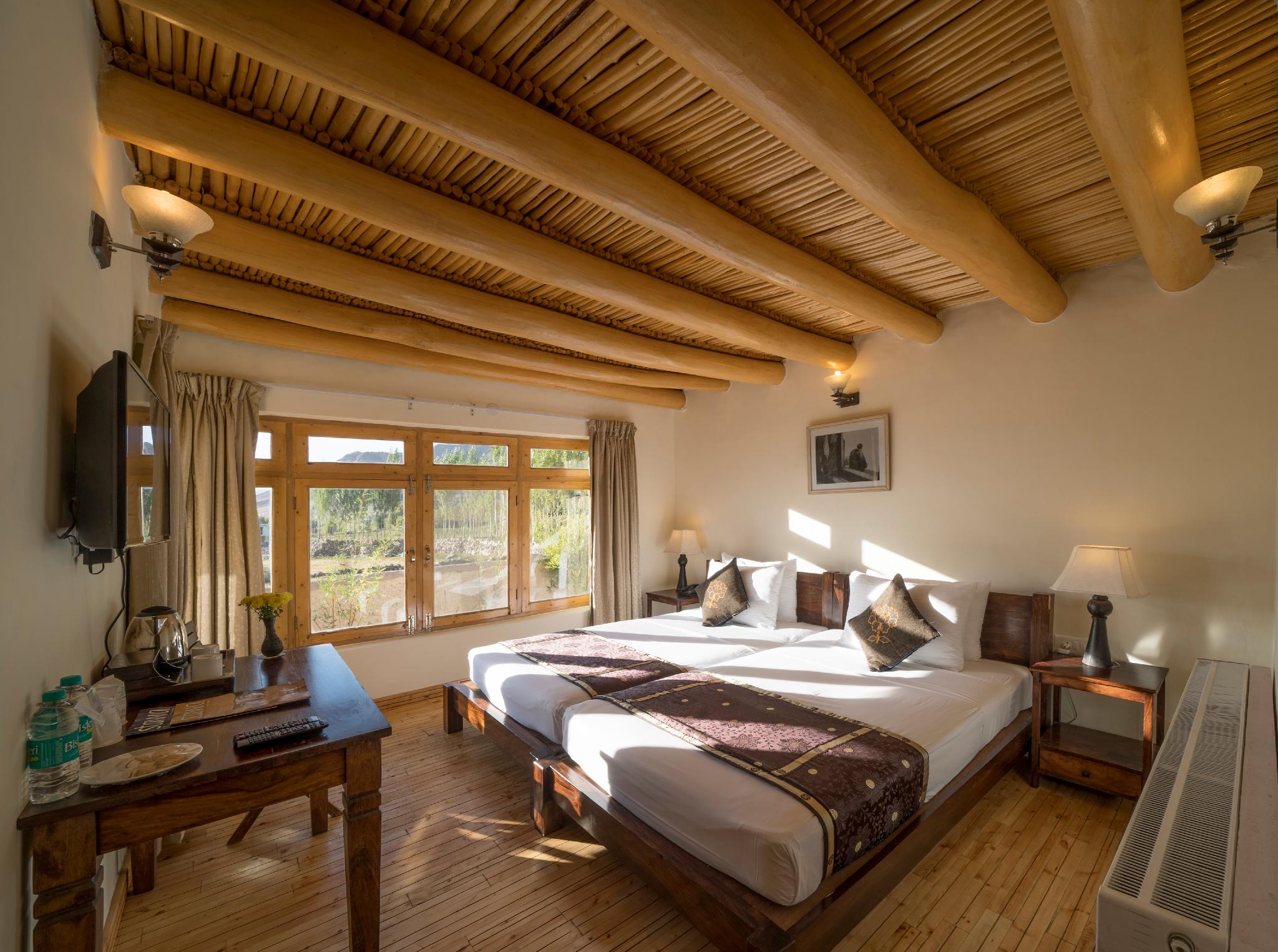 Cottage, Suite