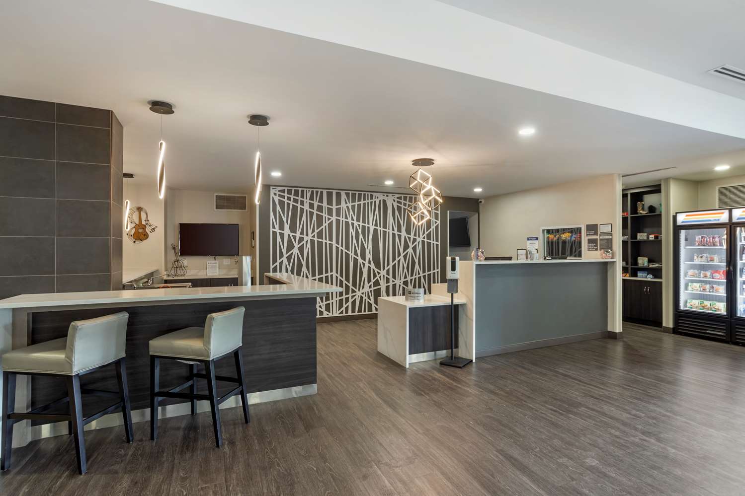 Executive Residency Antioch Inn 5/43