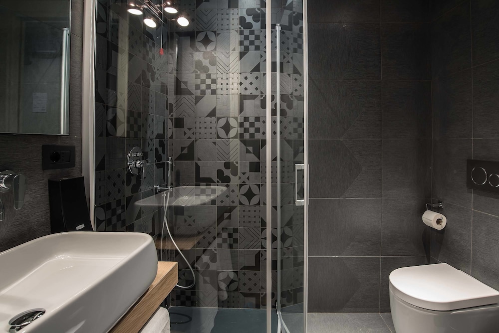 Navona Street Hotel 8/69