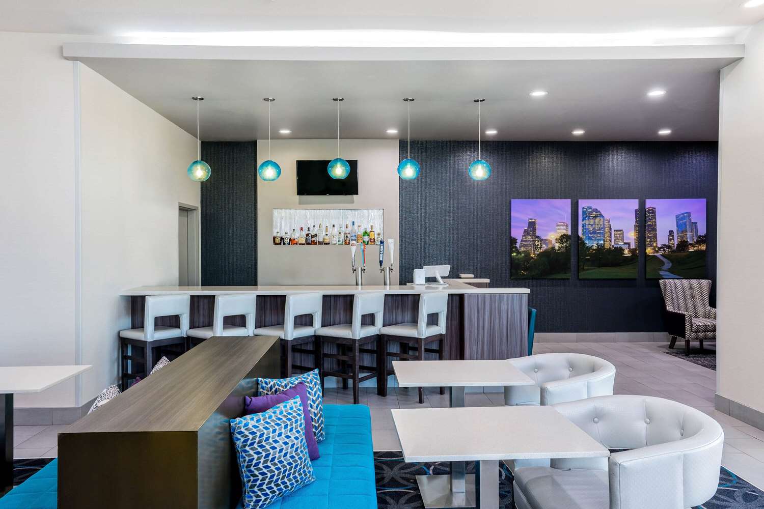 La Quinta Inn And Suites By Wyndham Houston Cypress 16/24