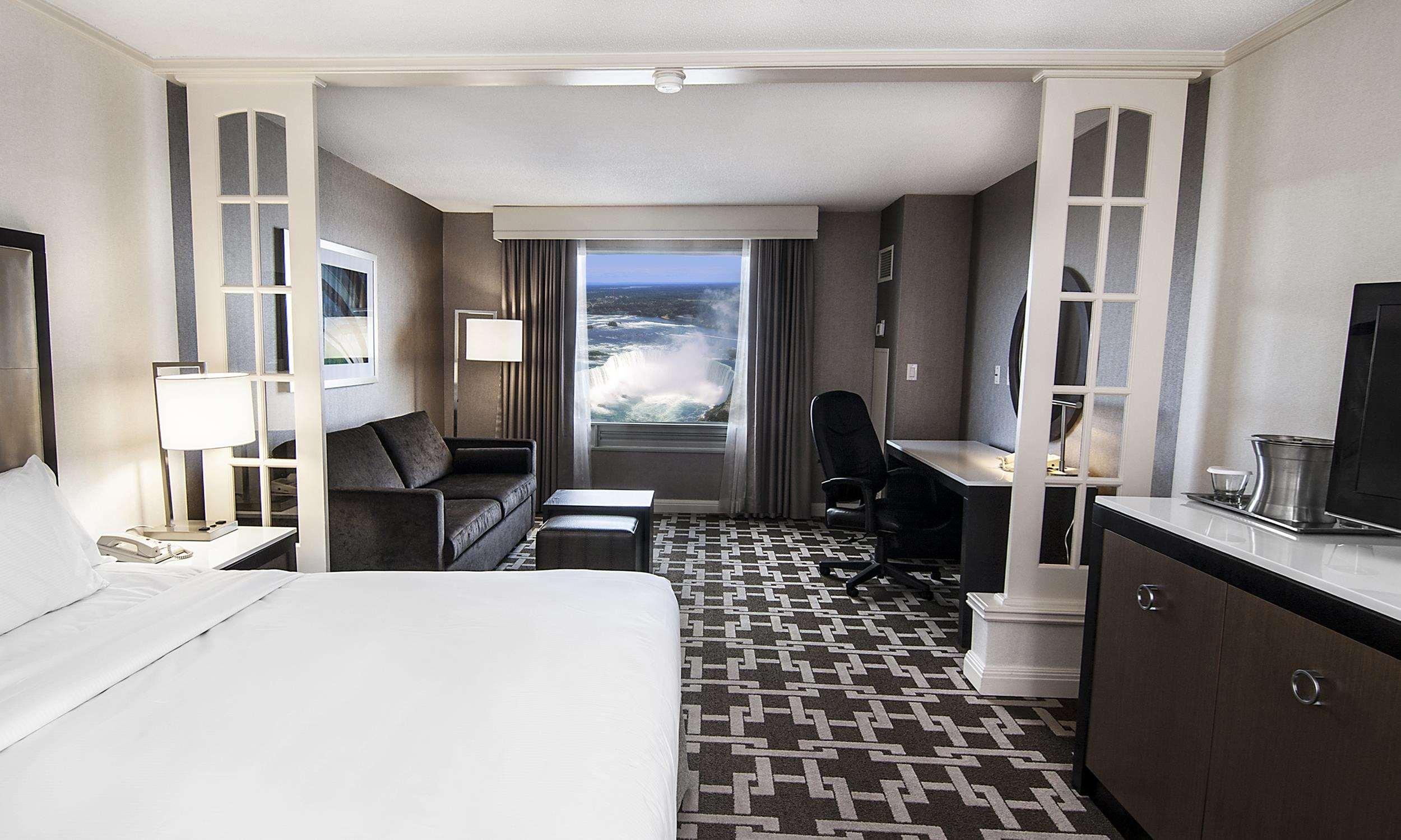 Premium, King Bed, Falls View, Hot Tub