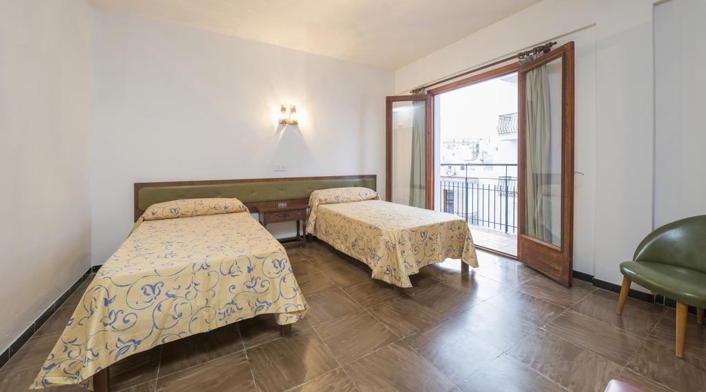 Hostal Alicante San Antonio 68/81
