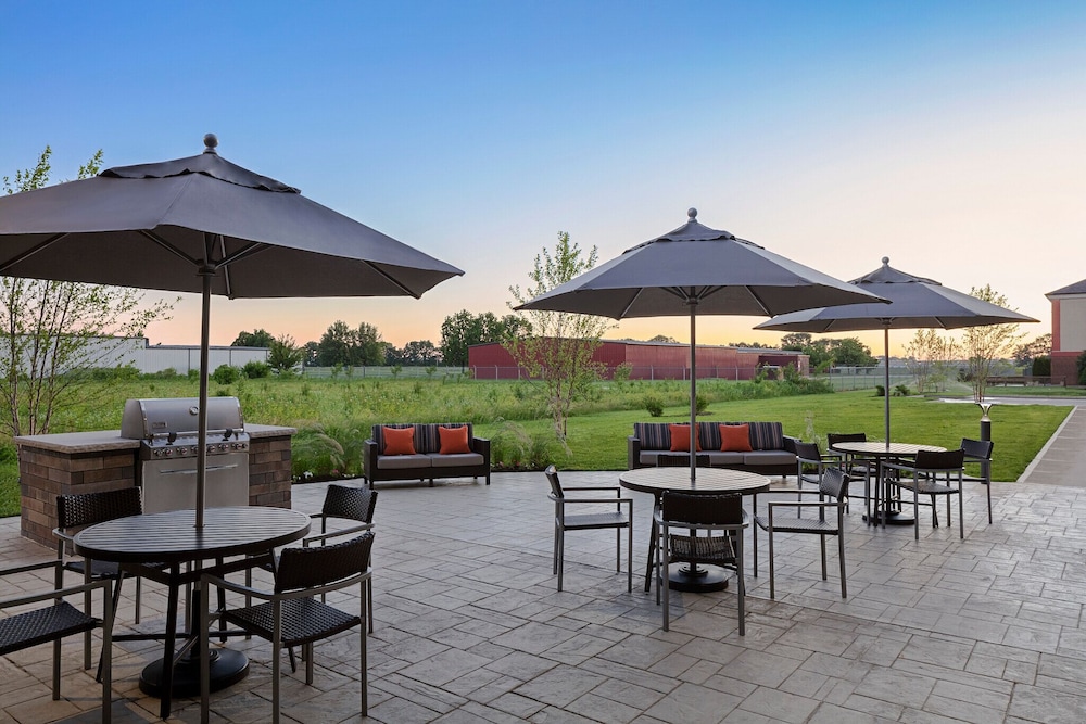 Towneplace Suites by Marriott Danville 19/25