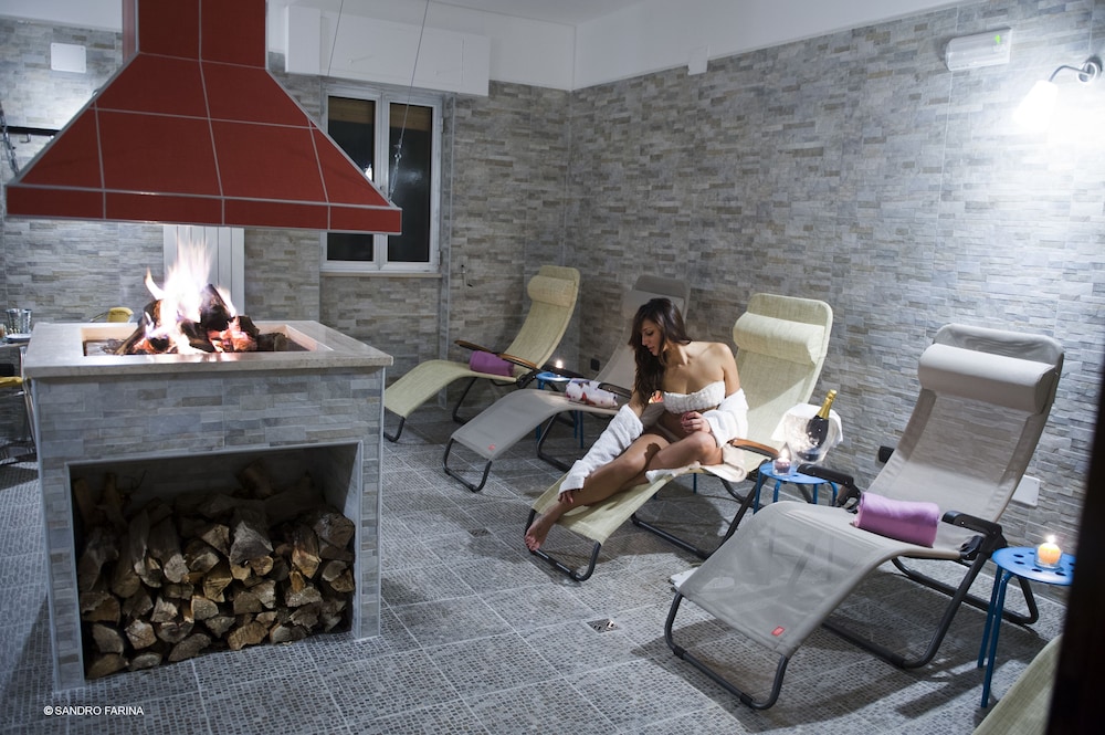 Hotel Accord Le Rose 28/50