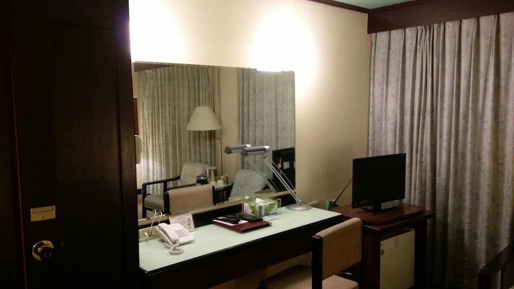 Premier Hotel 23/28
