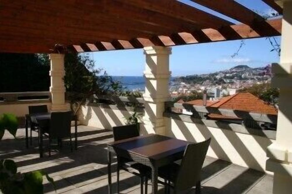 Arts in Hotel Conde Carvalhal 52/68