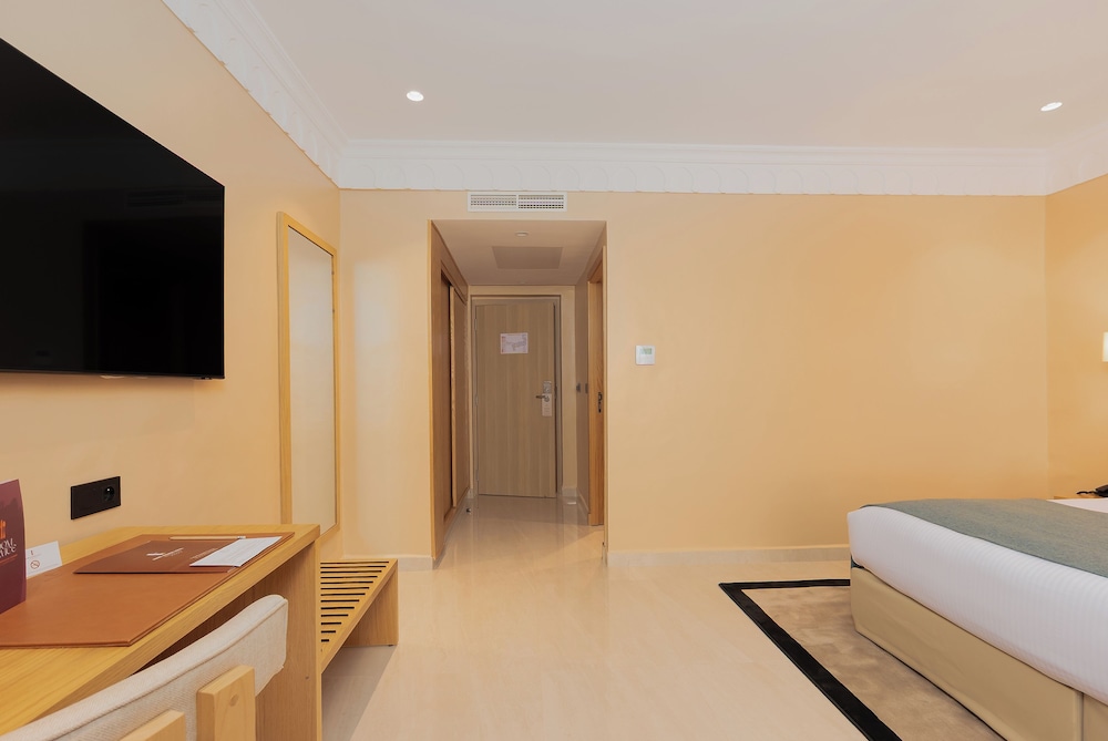 Executive, Twin Beds, Valley View, Terrace
