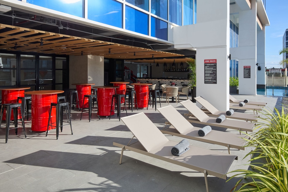 Radisson RED Cebu Mandaue 37/43