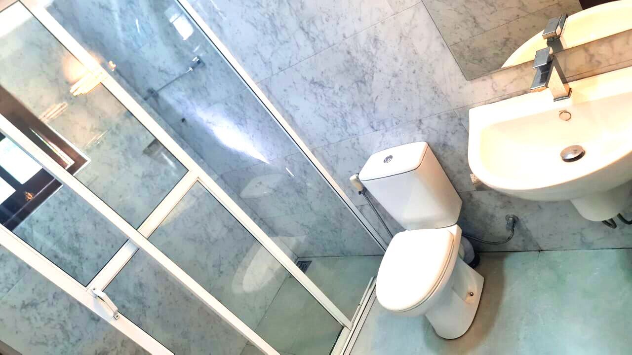 غرفة ديلوكس بسرير كينج بإطلالة على الحديقة، Nine Arch Holiday Resort 8/8