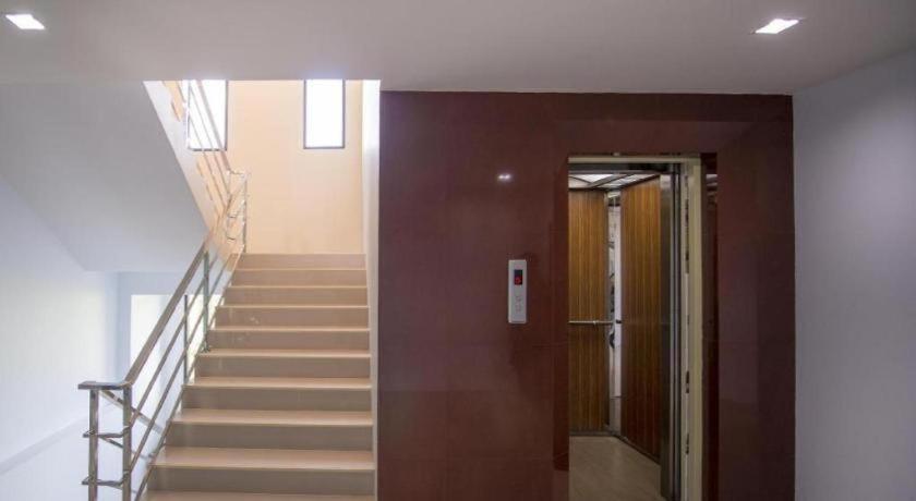 Sixty Six Place Hotel 28/42