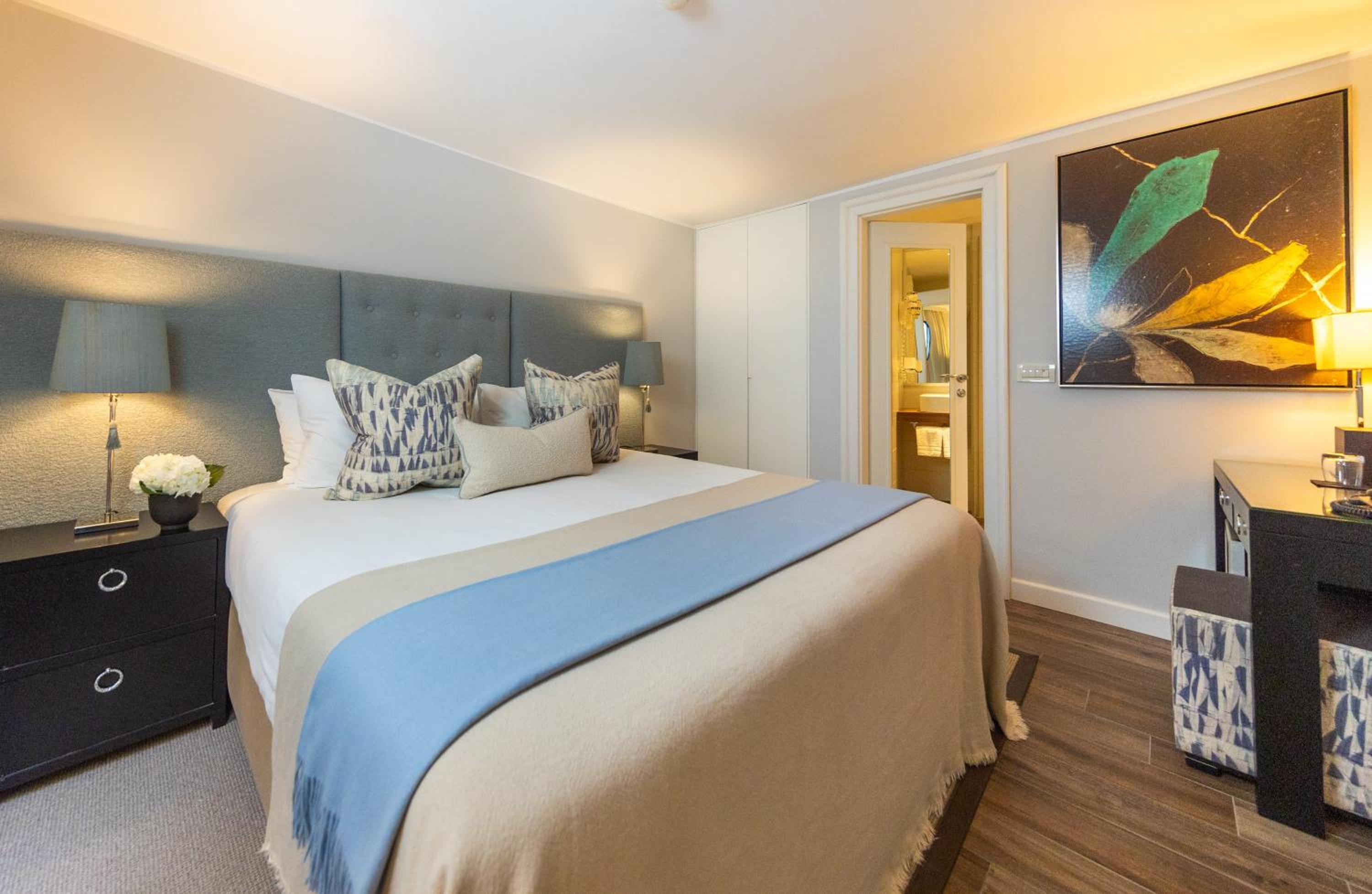 Standard, Double or Twin Bed