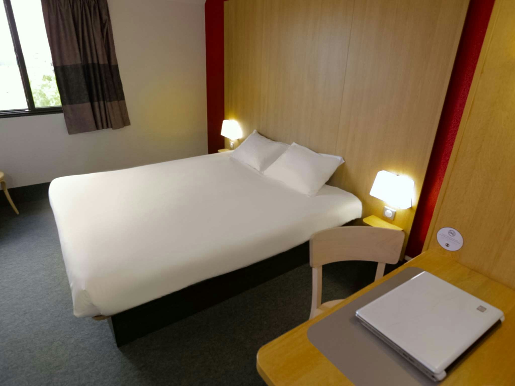 B&B HOTEL Paris Chatillon 12/32