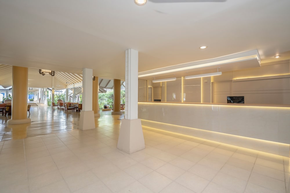 Lobby at Sunshine Garden Resort, PATTAYA