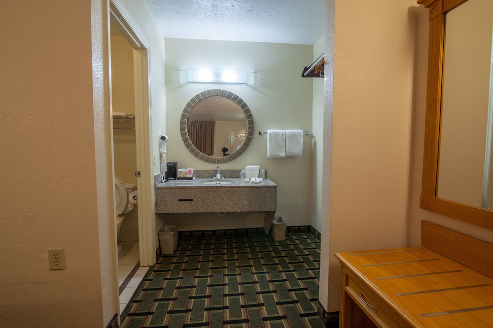 Red Roof Inn Crossville 18/28