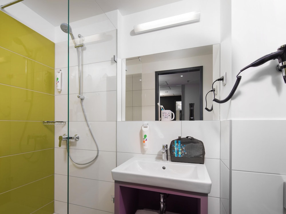 Ibis Styles Budapest Airport 63/64