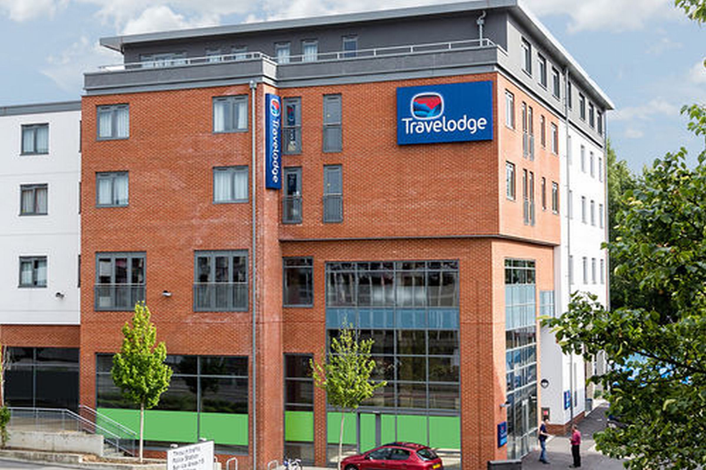 Travelodge Camberley Central 2/29