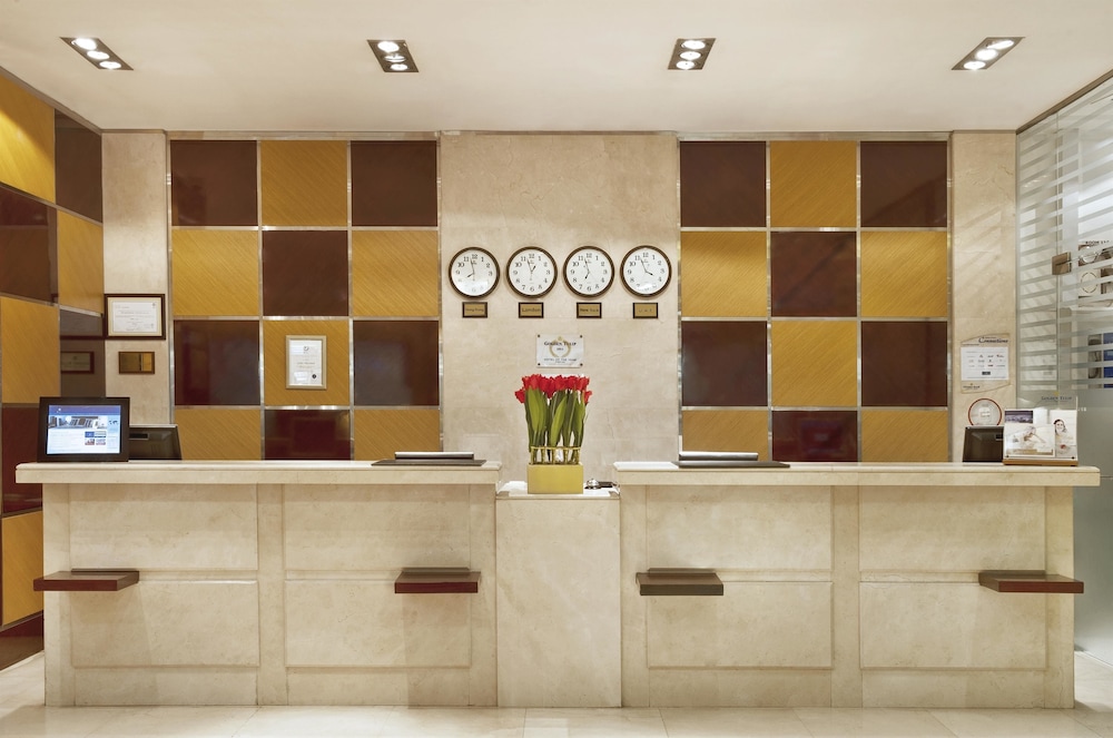 Golden Tulip Sharjah- Hotel Apartments 14/70