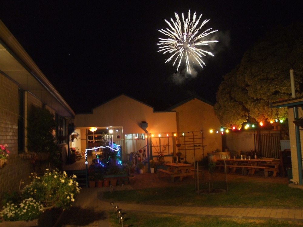 1849 Backpackers Hotel 47/50