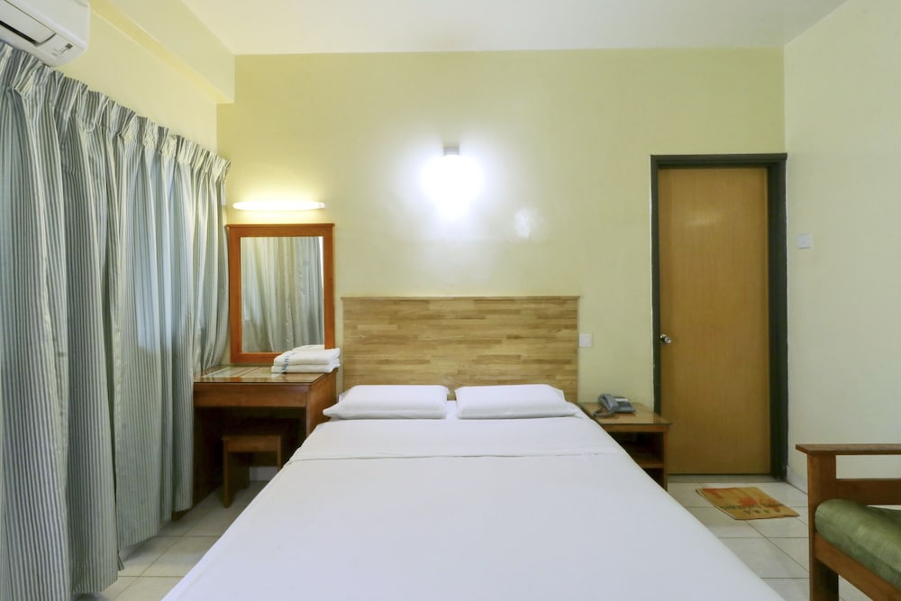 Nan Yeang Hotel 99/126