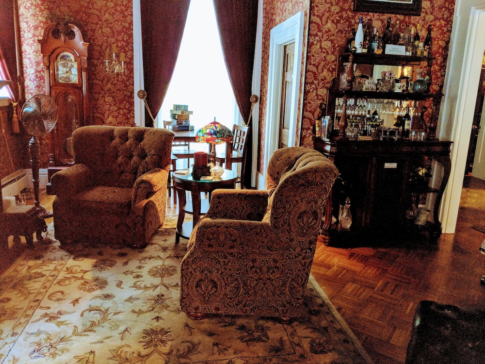 Allegiance Bed and Breakfast 22/44