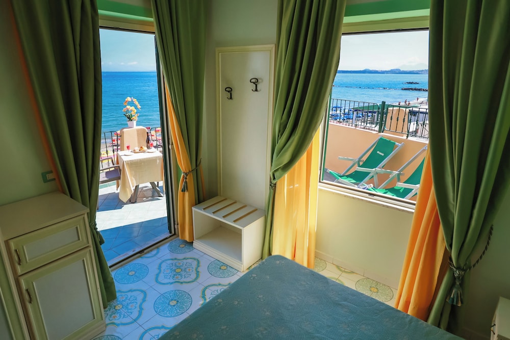 Hotel Rivamare 28/54