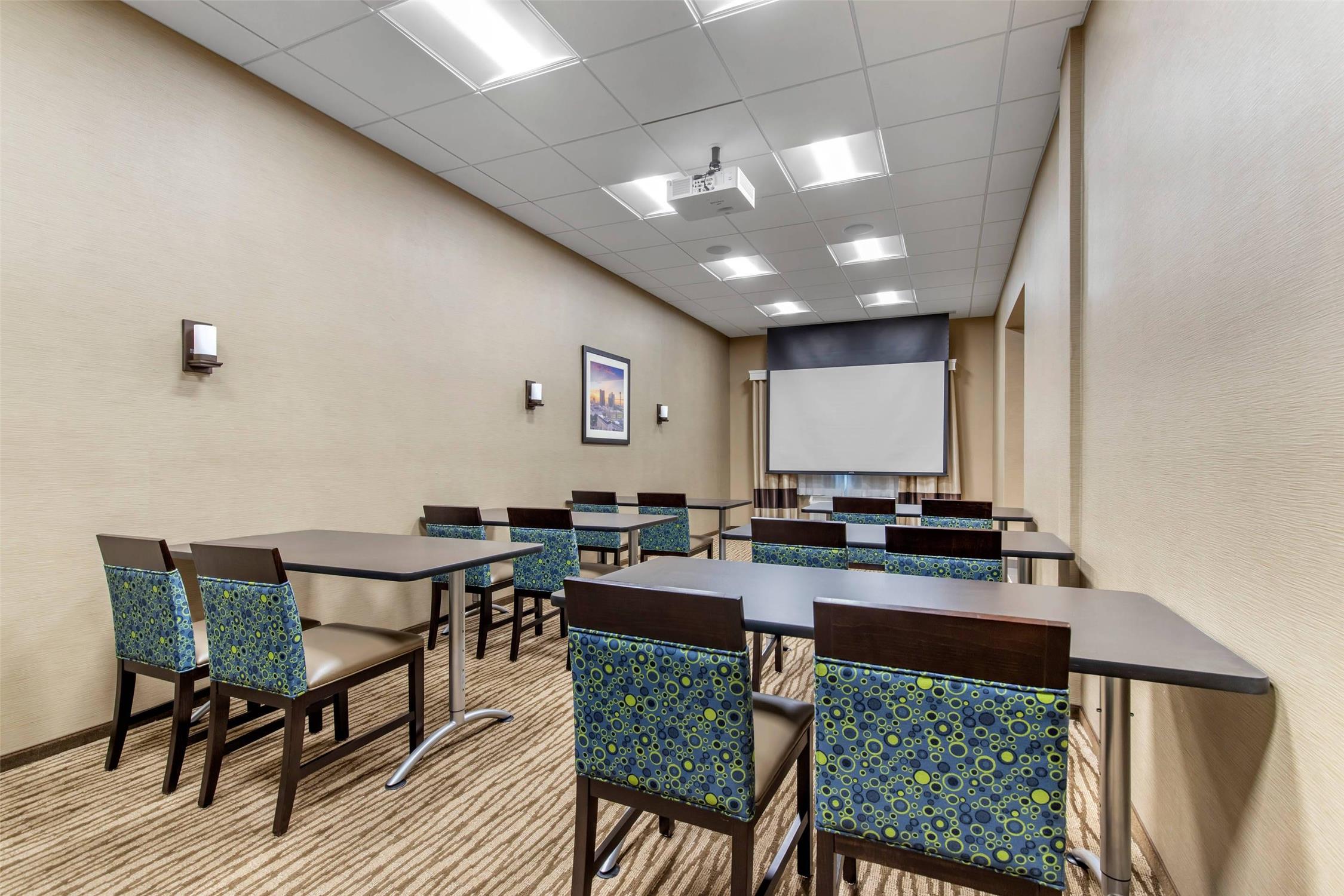 Comfort Suites San Antonio Ft. Sam Houston/SAMMC Area 24/25