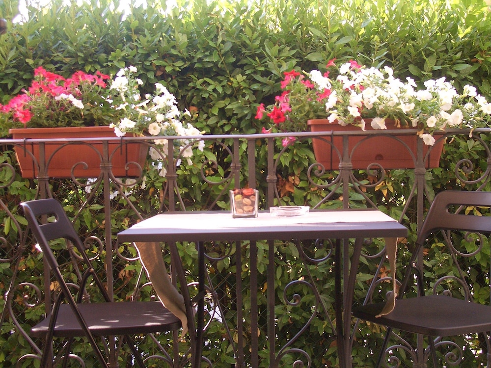 Lucca Relais 47/50