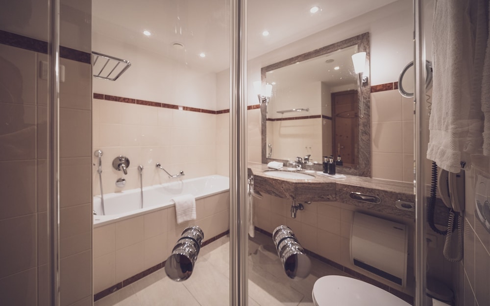 Hotel Waldhuus Swiss Quality 13/76