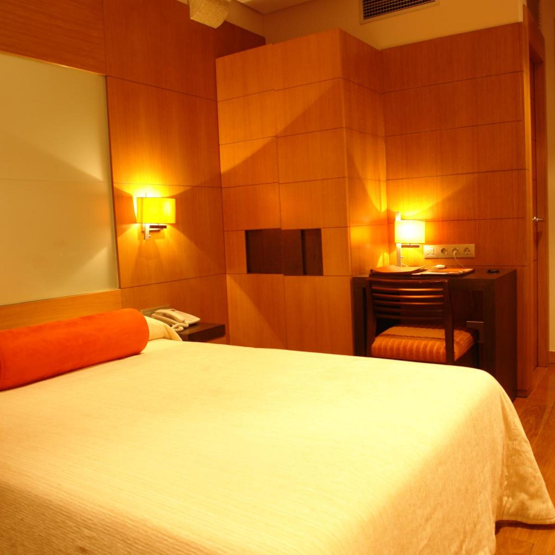 Room, Single