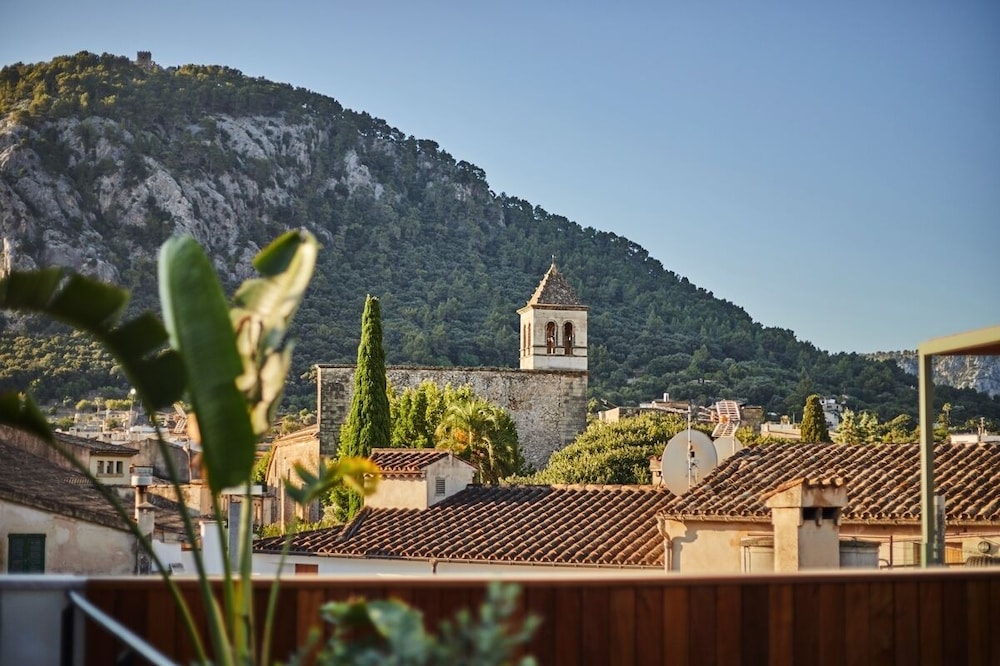 Mon Boutique Hotel 57/64