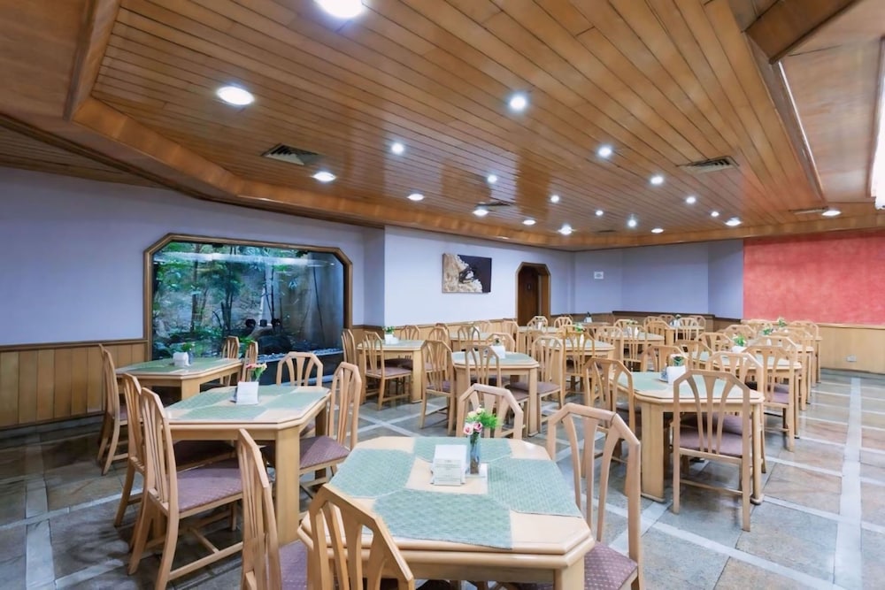 Hotel Pan Americano 37/50