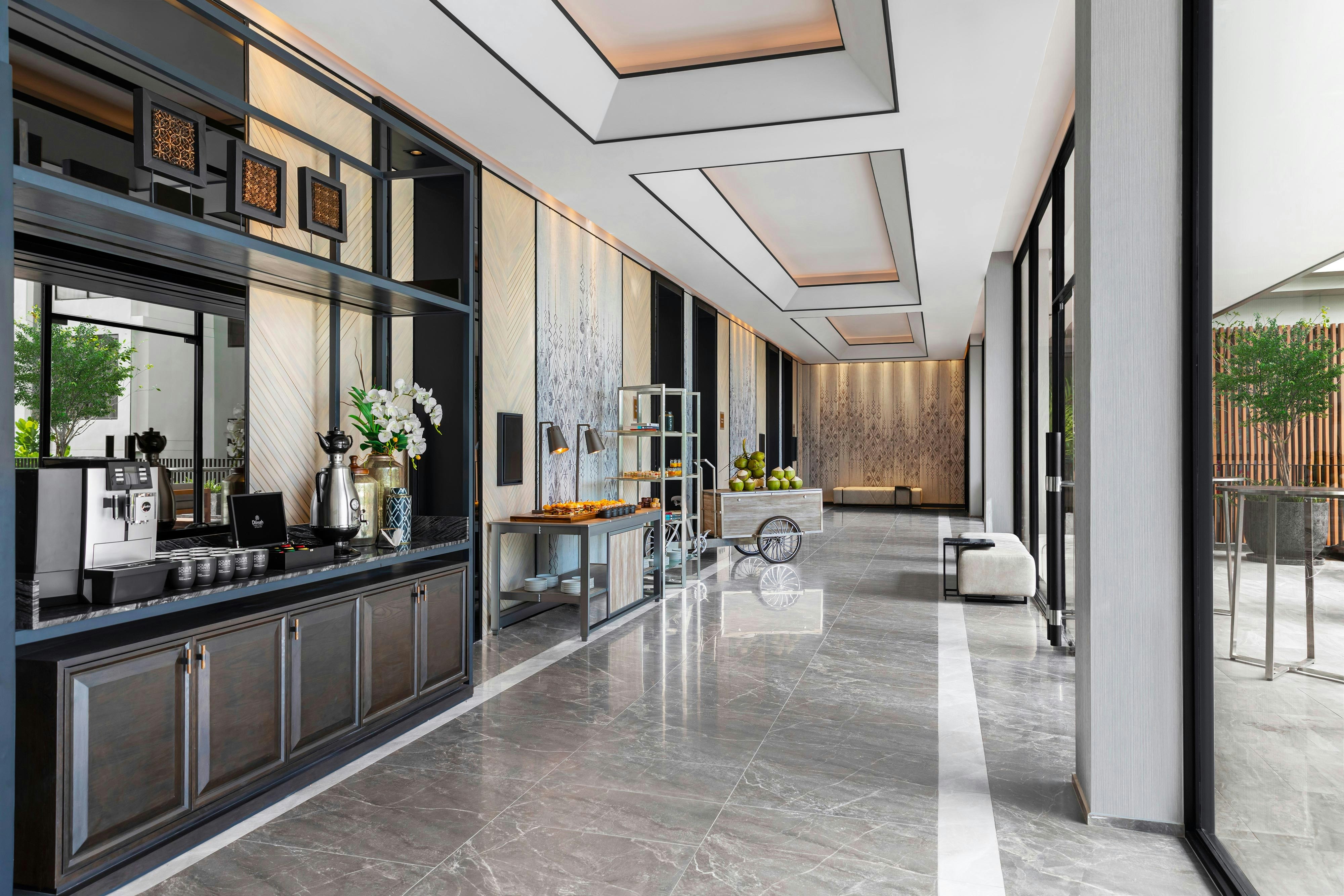 Four Points by Sheraton Phuket Patong Beach Resort 8/44