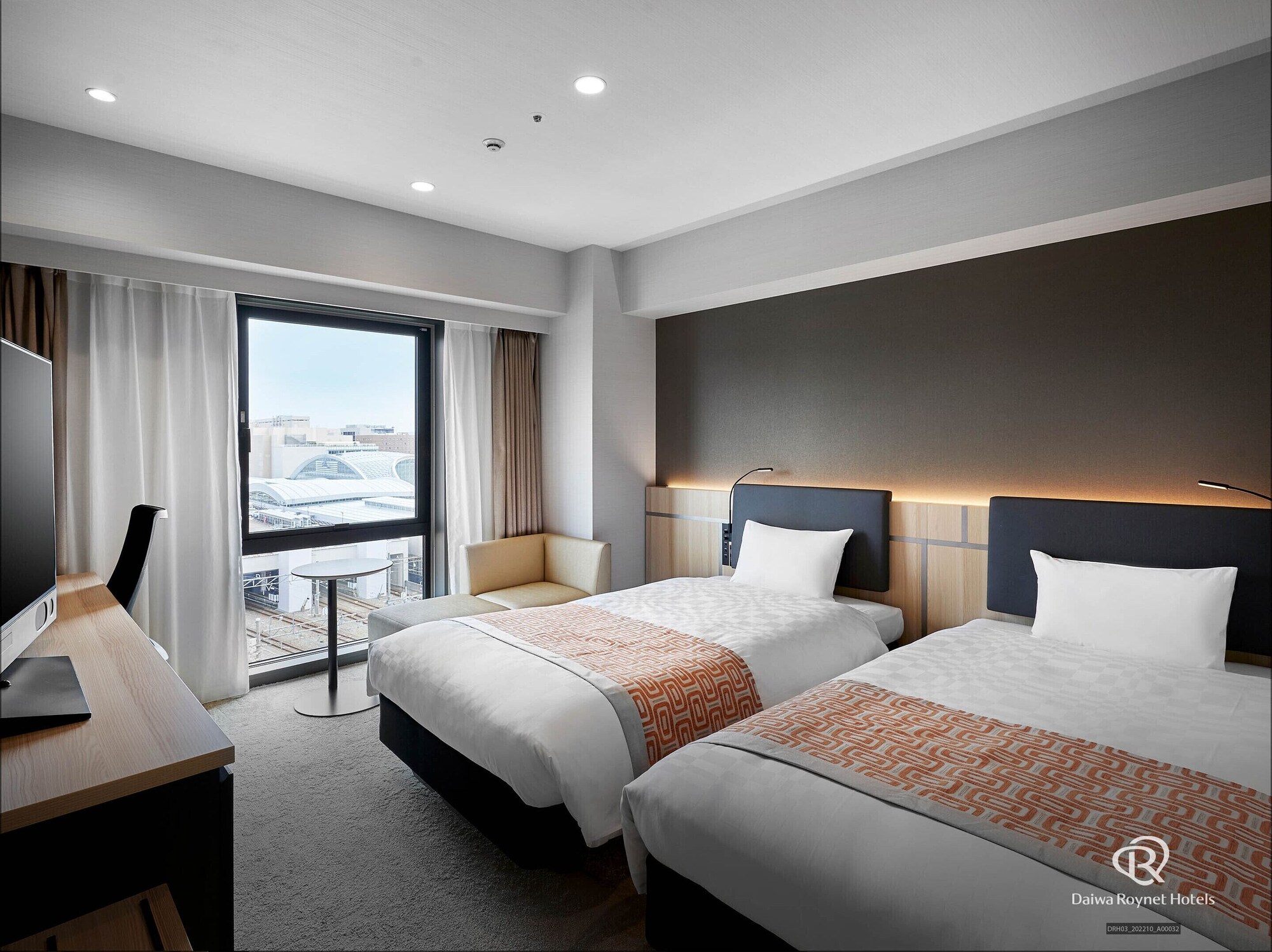 SUPERIOR, TWIN BEDS