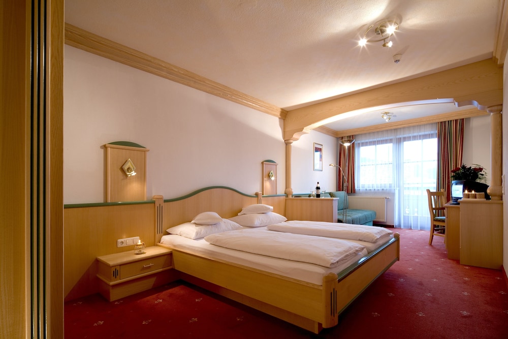 Hotel Obermair Fieberbrunn 10/33