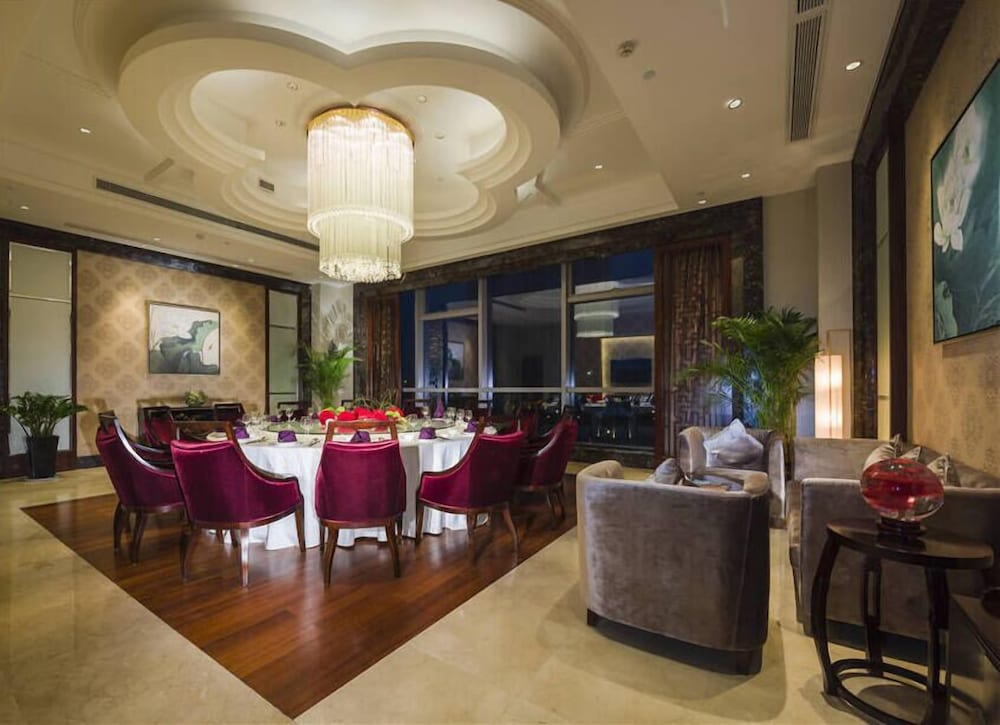 Haili New Century Grand Hotel Haiyan 33/45