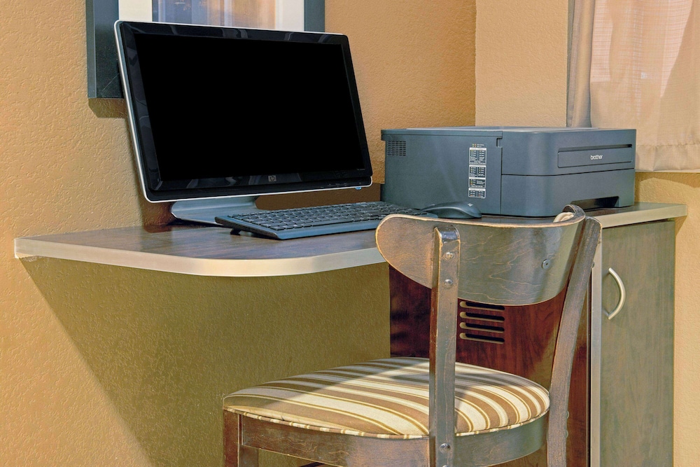 Microtel Inn Council Bluffs 41/50