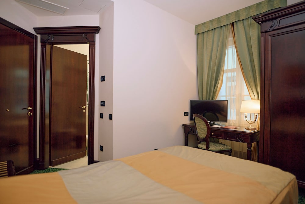 Arbiana Heritage Hotel 28/78