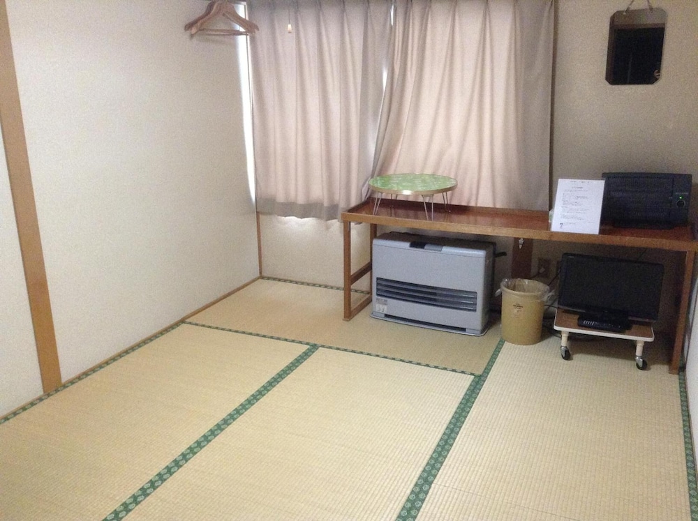 Minshuku Akiba 22/28
