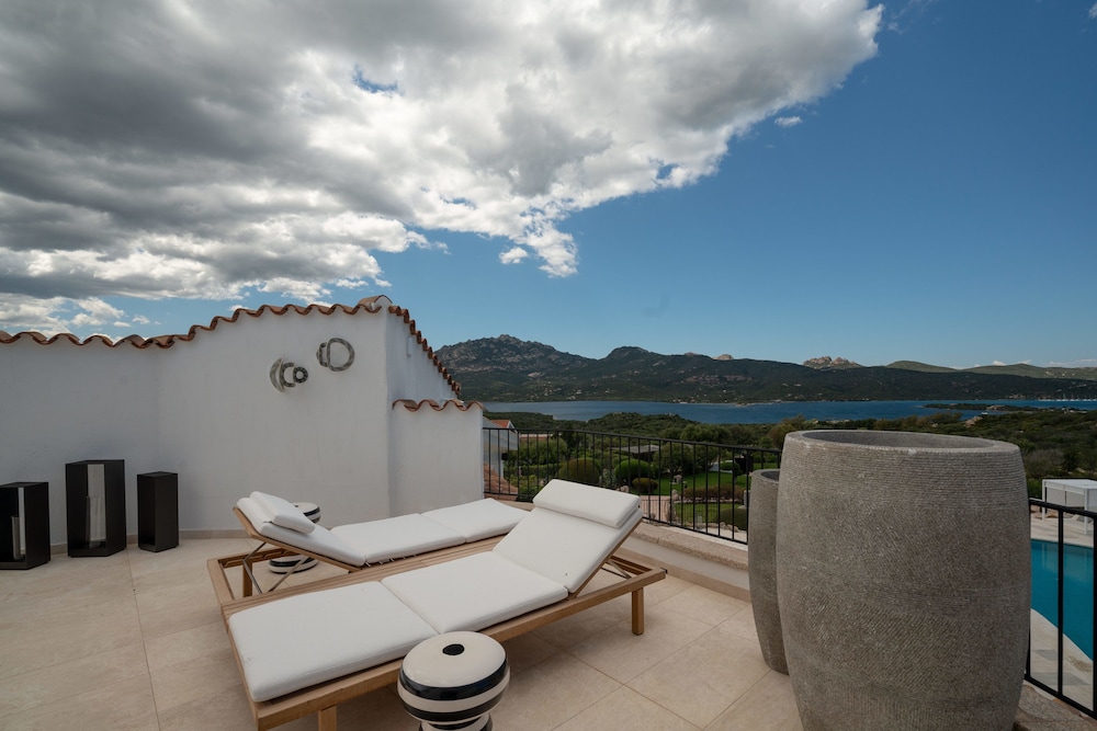 Sulia House Porto Rotondo, Curio Collection by Hilton 11/99
