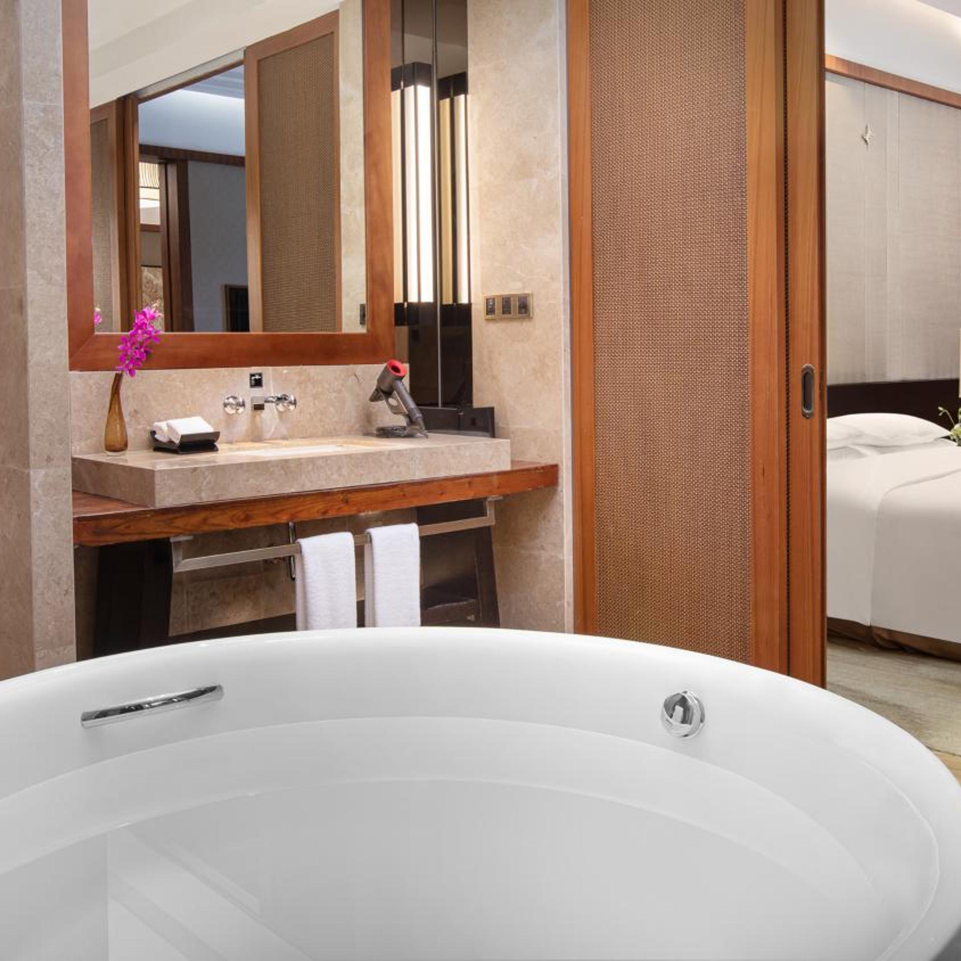 1 Bedroom, Suite, King Bed, Private Hot Spring Bath