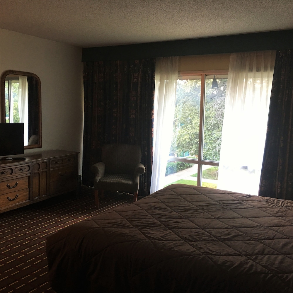 Biltmore Hotel Oklahoma 15/41