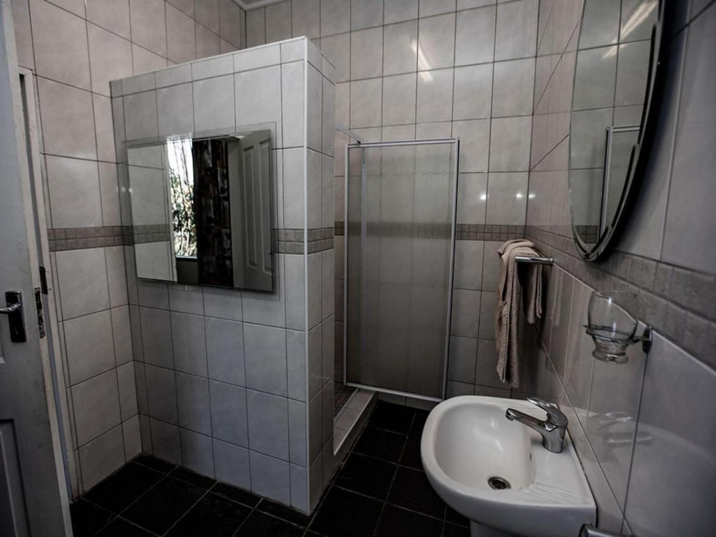 Linvale Country Lodge 45/50