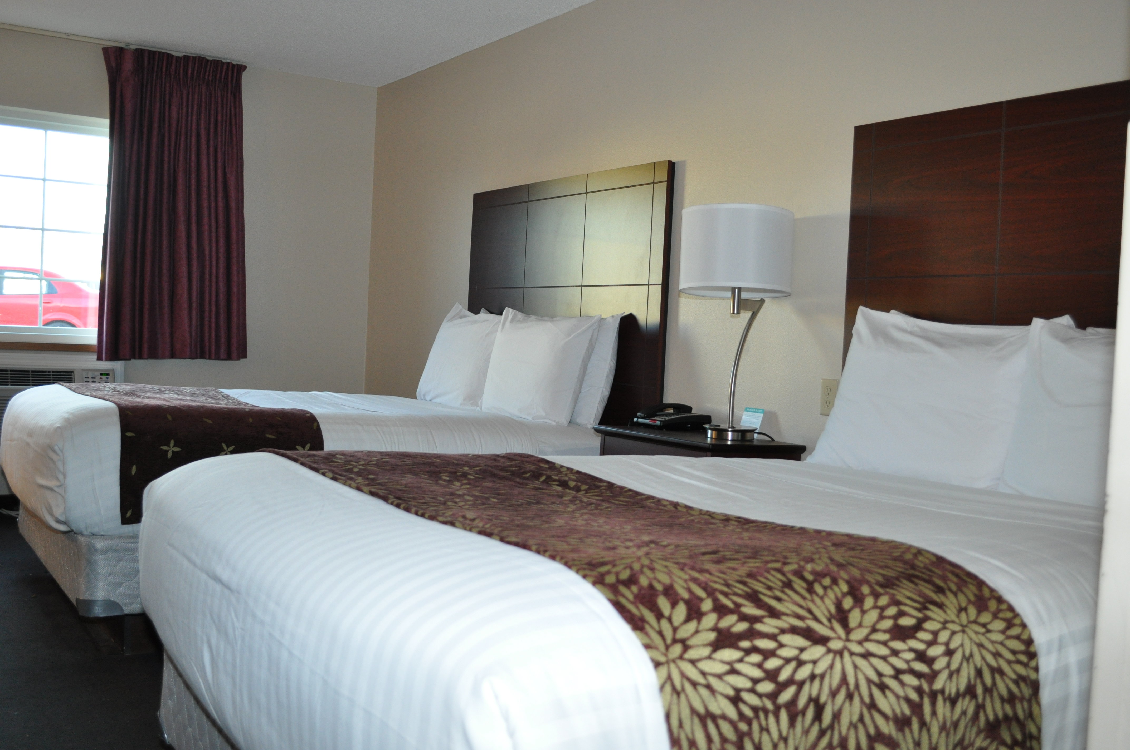 Boarders Inn and Suites Broken Bow 18/43