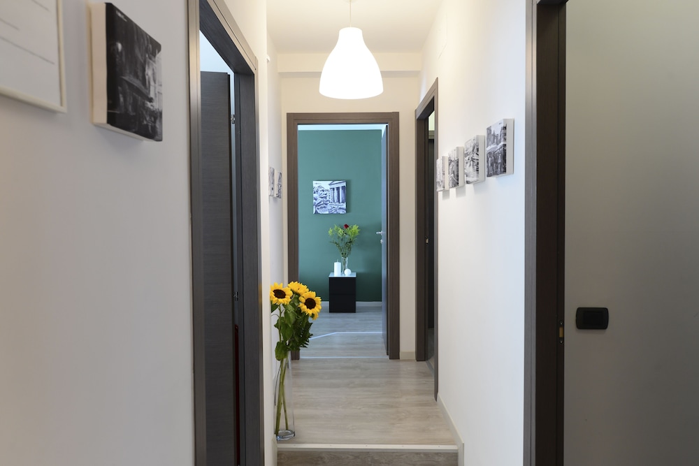 Rome Inn 5/45