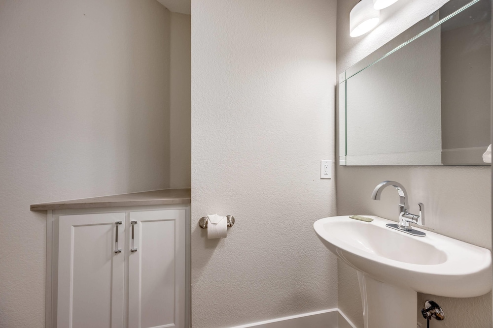 Tanglewood Resort on Lake Texoma, Ascend Hotel Collection 50/50