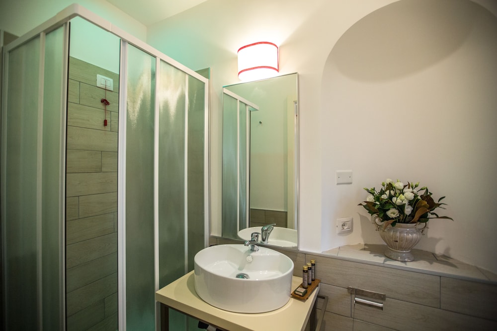 Chic Town Luxury Rooms 63/69