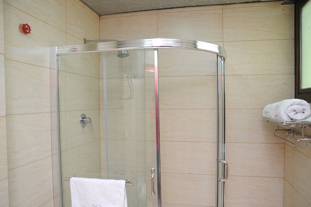 Zola International Hotel 43/50