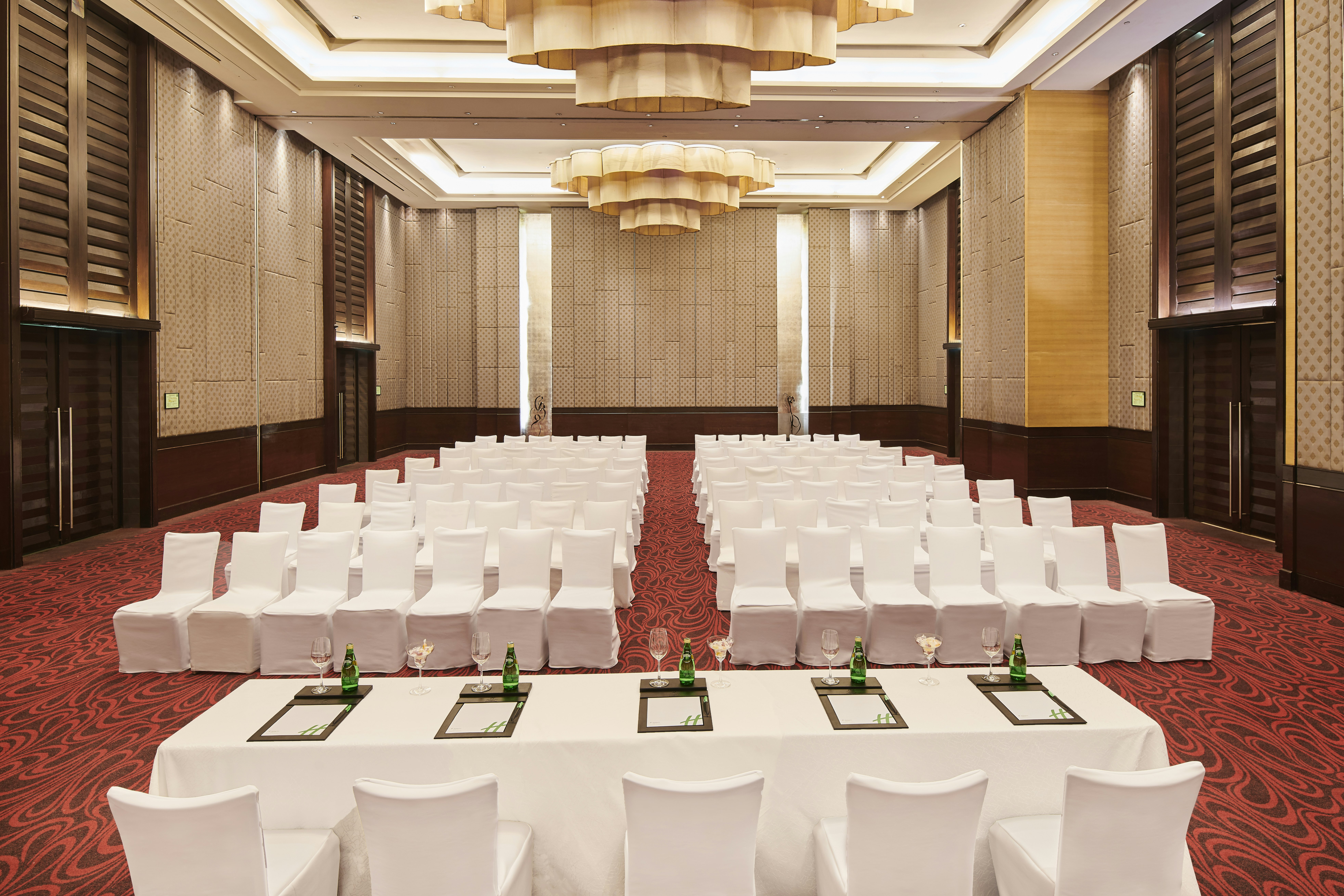 HOLIDAY INN MUMBAI INTERNATIONAL AIRPORT 59/72