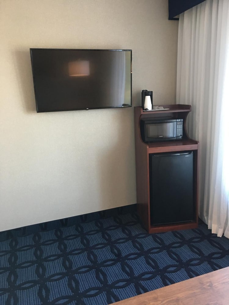 Riverside Inn 47/60