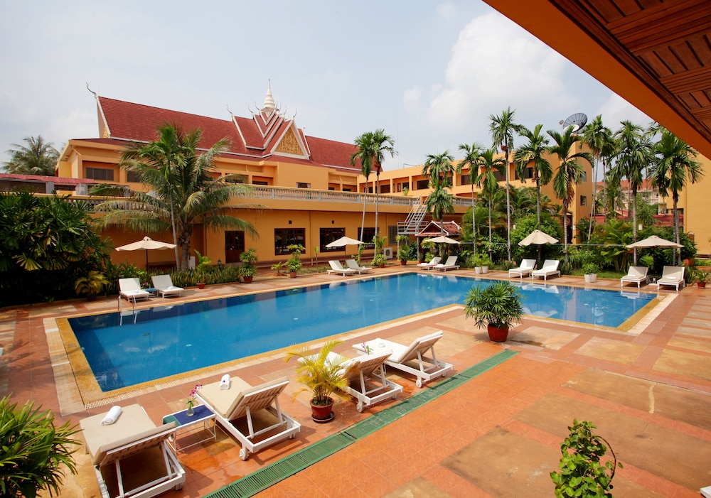 ANGKOR HOTEL 34/36